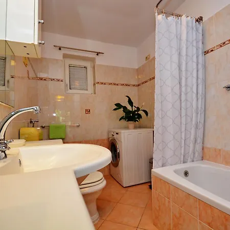 Apartamento Dunatov *